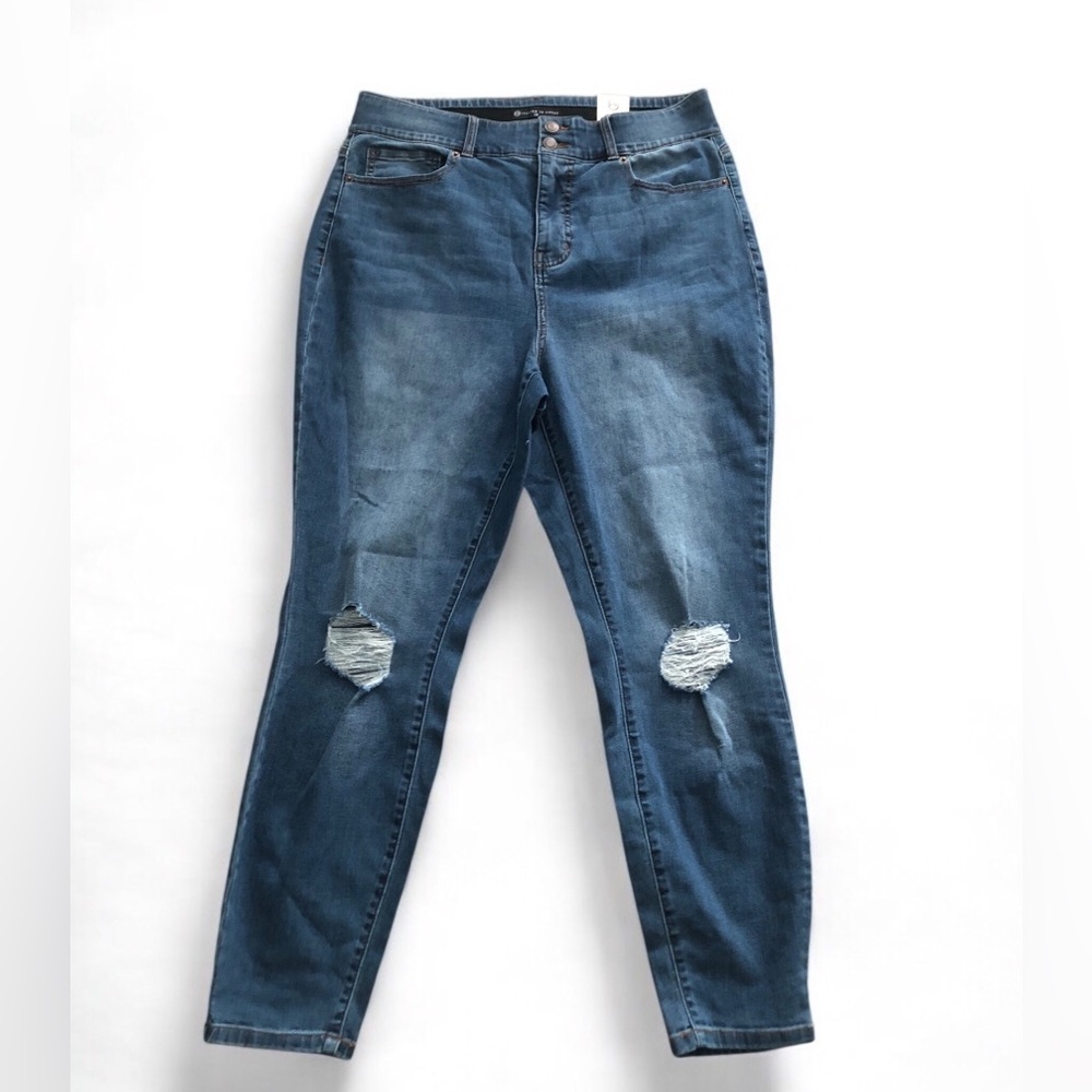 NWT Fashion to Figure Dark Blue Distressed Skinny Jeans